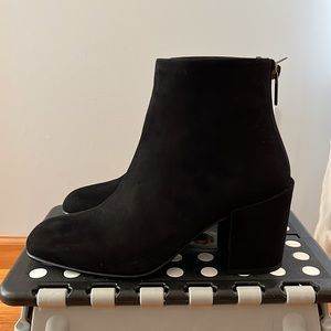 Stuart Weitzman 75 Bootie